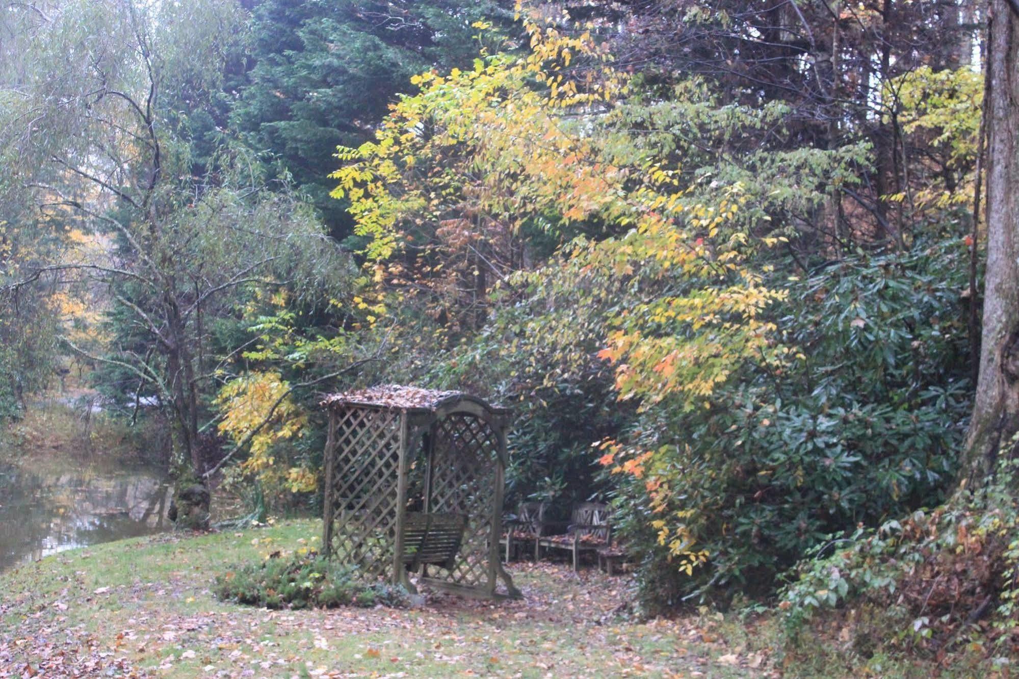 The Yellow House On Plott Creek เวย์นวิลล์ ภายนอก รูปภาพ